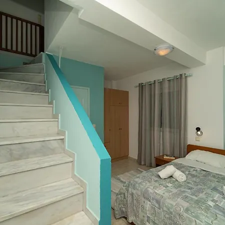 Blue Maisonettes Kamária