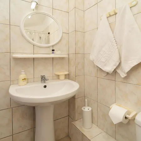 Blue Maisonettes Aparthotel