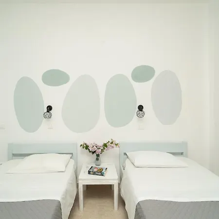 Blue Maisonettes 3* Kamária