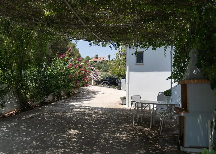 Blue Maisonettes 公寓式酒店 3*